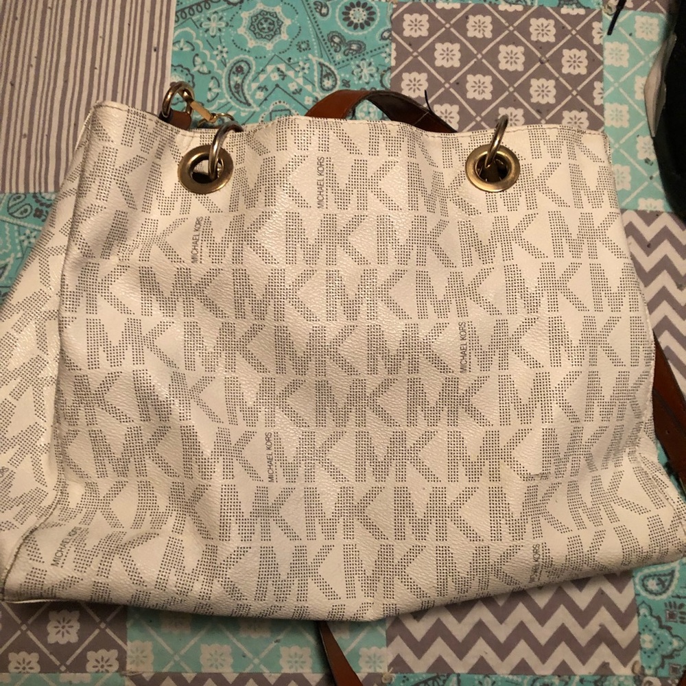 MK purse